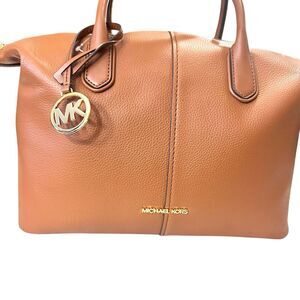 Michael Kors Hyde Large Slouchy Satchel Purse Bag Luggage Pebbled Leather Luxury